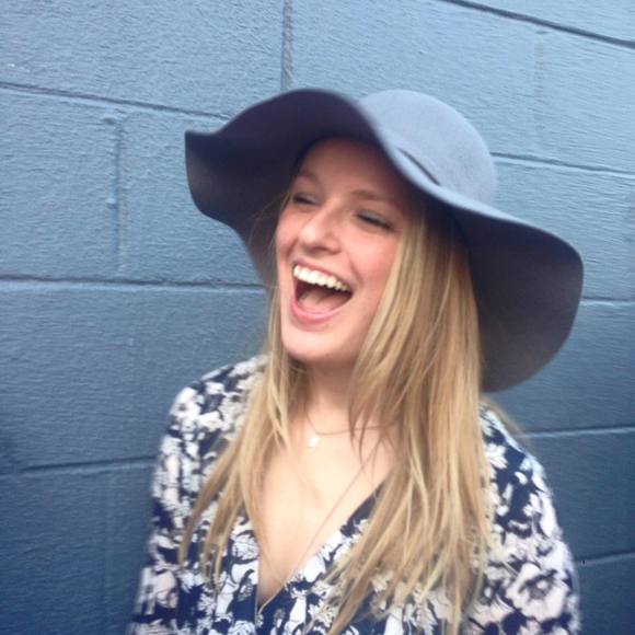 Meet your Posher, Elise - Picture 1 of 1